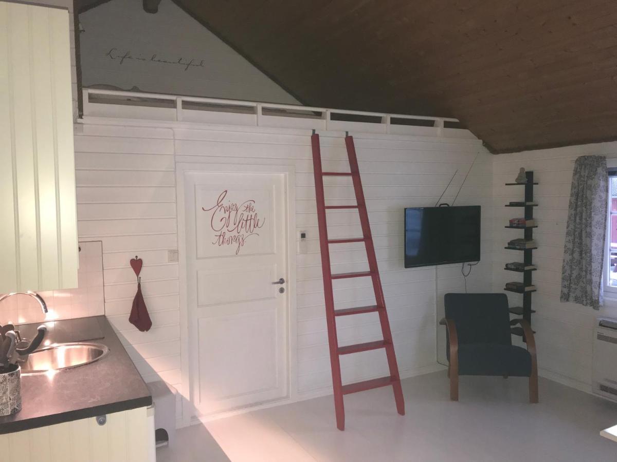 סטמסונד Waterfront Twin Cabin מראה חיצוני תמונה