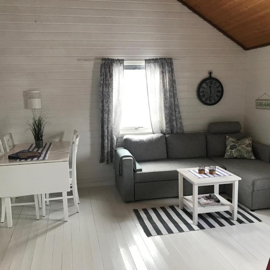 סטמסונד Waterfront Twin Cabin מראה חיצוני תמונה